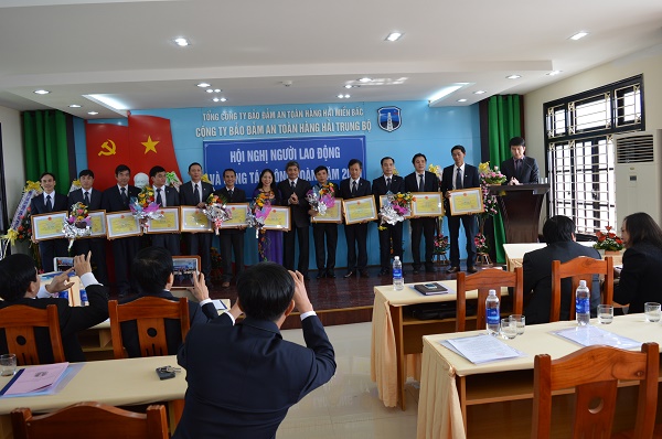 Công ty Bảo đảm an toàn hàng hải Trung Bộ tổ chức Hội nghị Người lao động và công tác Công đoàn năm 2015