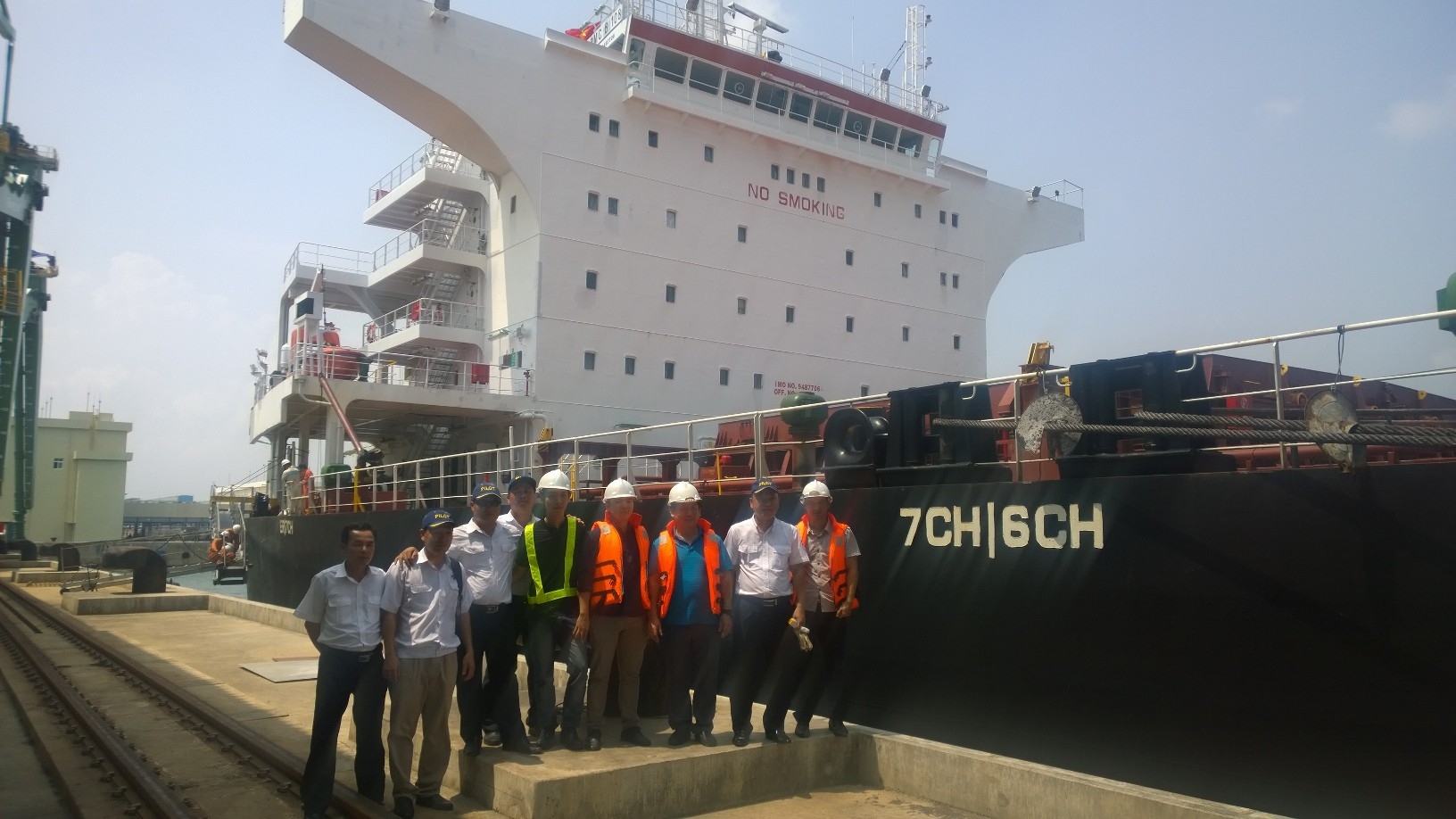 Tàu hàng trọng tải 93,244 tấn cập cảng Sơn Dương – Formosa