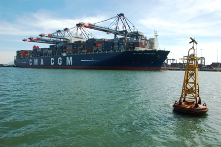 Thành lập Ban soạn thảo và Tổ biên tập xây dựng Nghị định quản lý cảng biển, luồng hàng hải và tuyến hàng hải