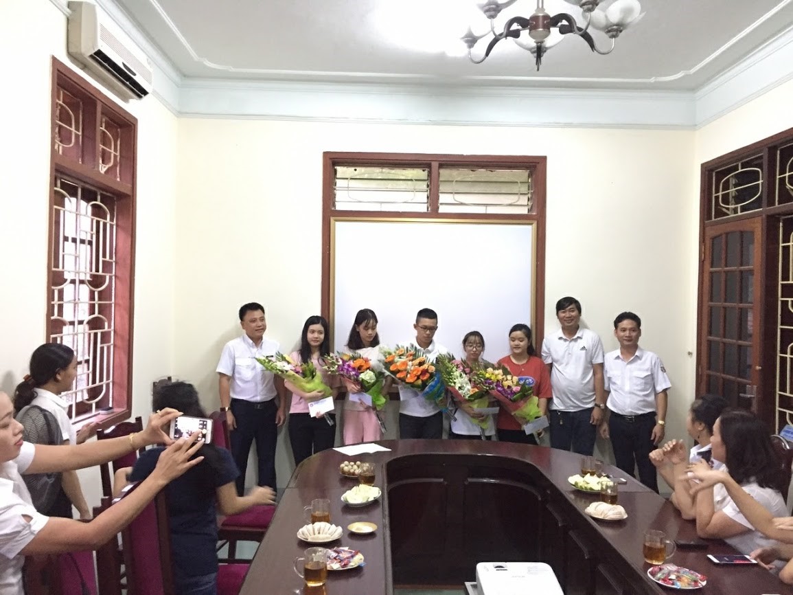 Công ty TNHH MTV Hoa tiêu hàng hải khu vực VI tổ chức Lễ tuyên dương, khen thưởng các cháu đỗ đại học năm học 2017