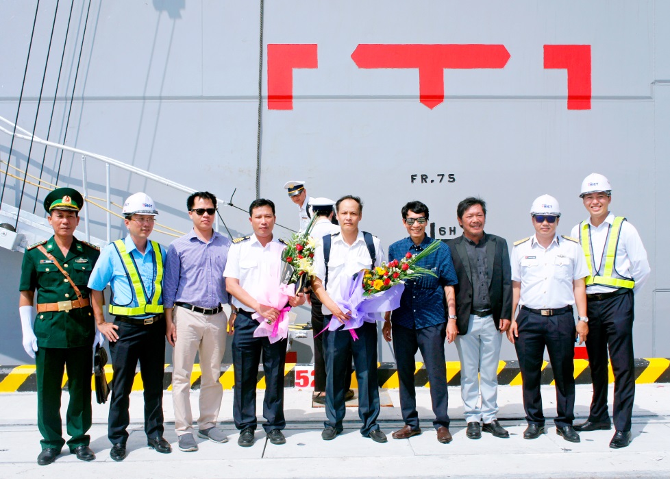 Công ty TNHH MTV Hoa tiêu hàng hải khu vực II tổ chức dẫn tàu WANHAI 517 cập cảng Cảng container quốc tế Hải Phòng an toàn trong ngày khai trương