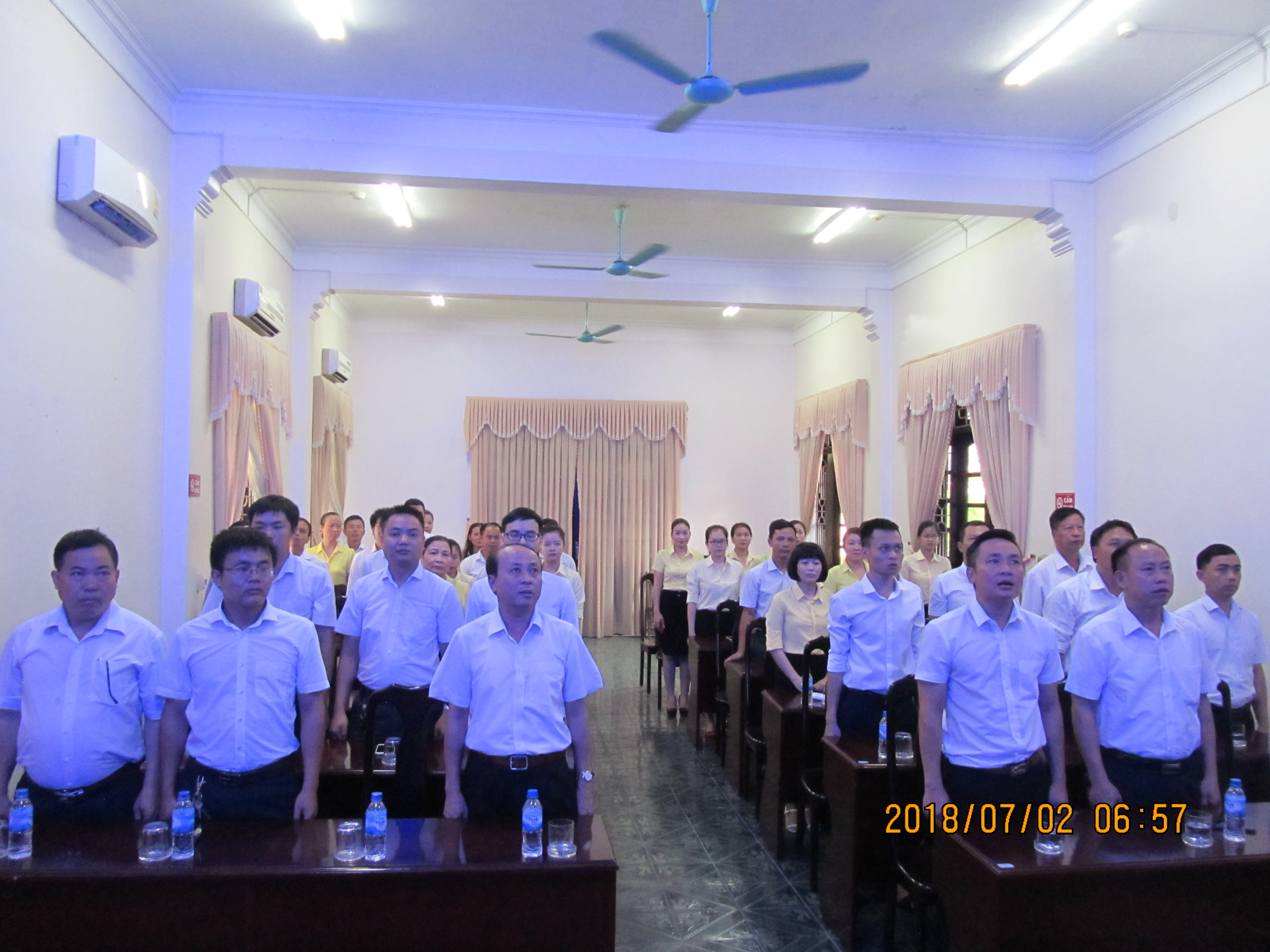 Bảo đảm an toàn hàng hải tổ Bắc Trung Bộ tổ chức buổi Lễ Chào cờ sáng thứ 2 đầu tháng 7