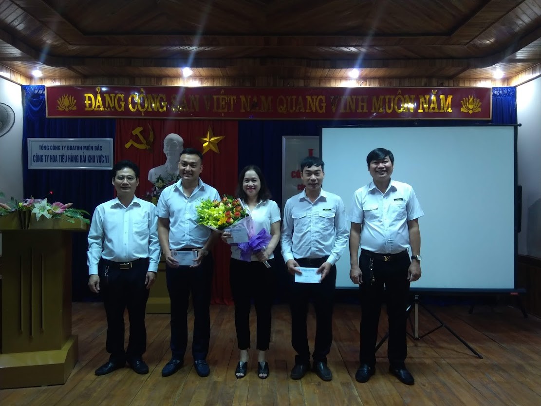 Công ty TNHH MTV Hoa tiêu hàng hải khu vực VI tổ chức chào cờ tháng 10 năm 2019