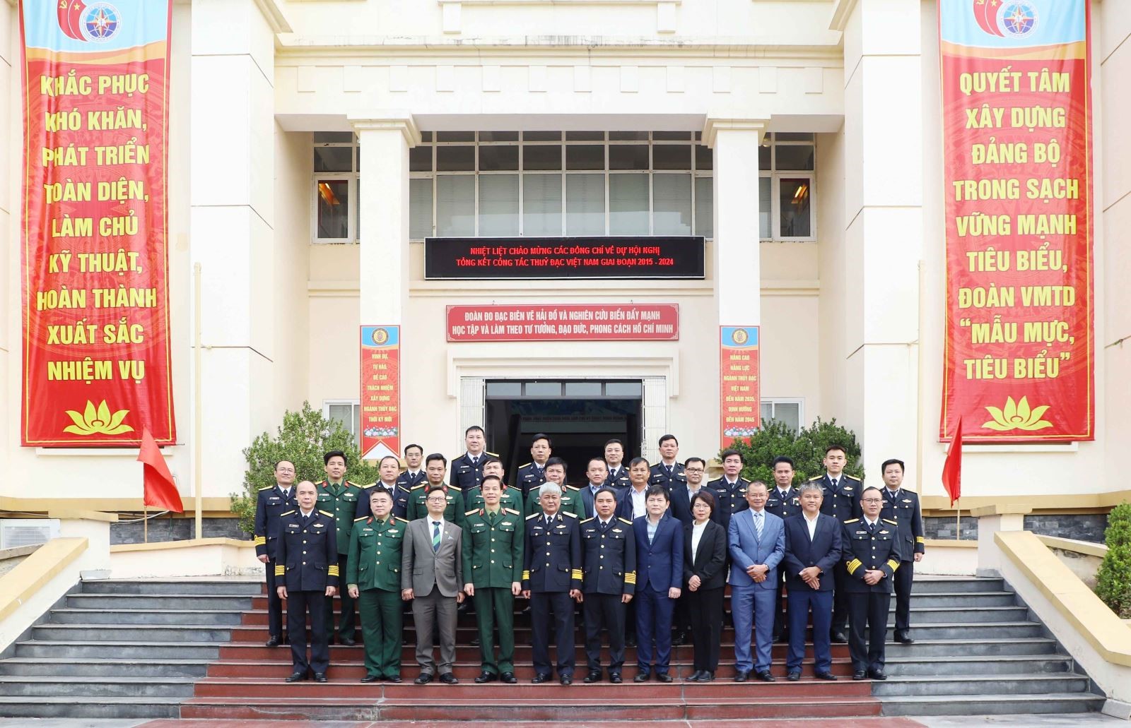 Tổng công ty Bảo đảm an toàn hàng hải miền Bắc tham dự hội nghị tổng kết công tác Thủy đạc Việt Nam giai đoạn 2015-2024