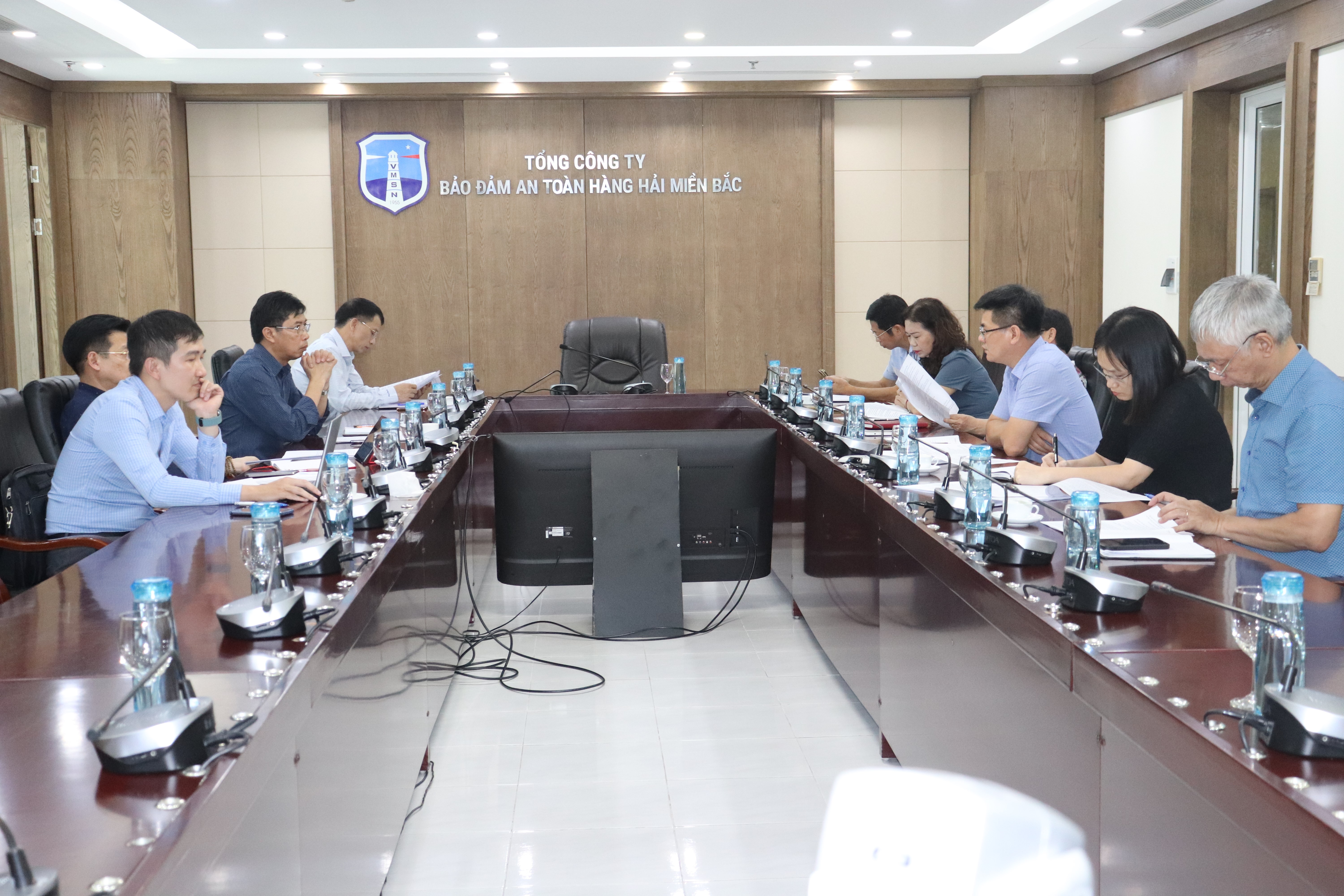 Tiểu ban văn kiện Đại hội lần thứ V Đảng bộ Tổng công ty và tổ giúp việc triển khai công tác chuẩn bị văn kiện Đại hội