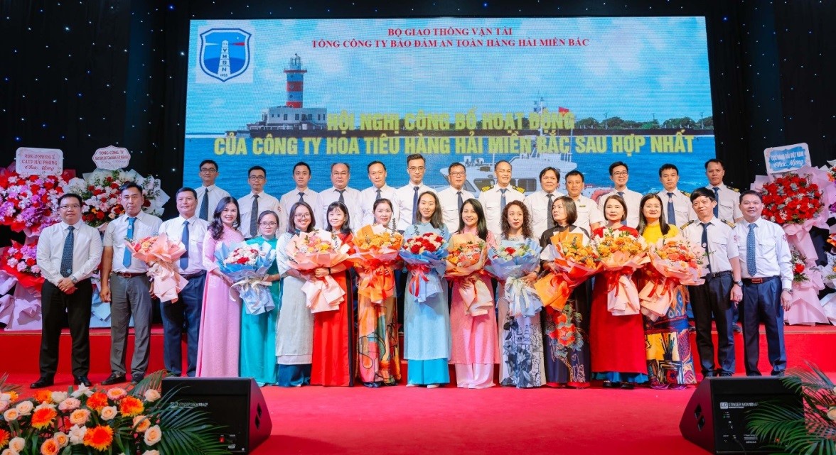 Hội nghị công bố hoạt động của Công ty Hoa tiêu hàng hải miền Bắc sau khi hợp nhất